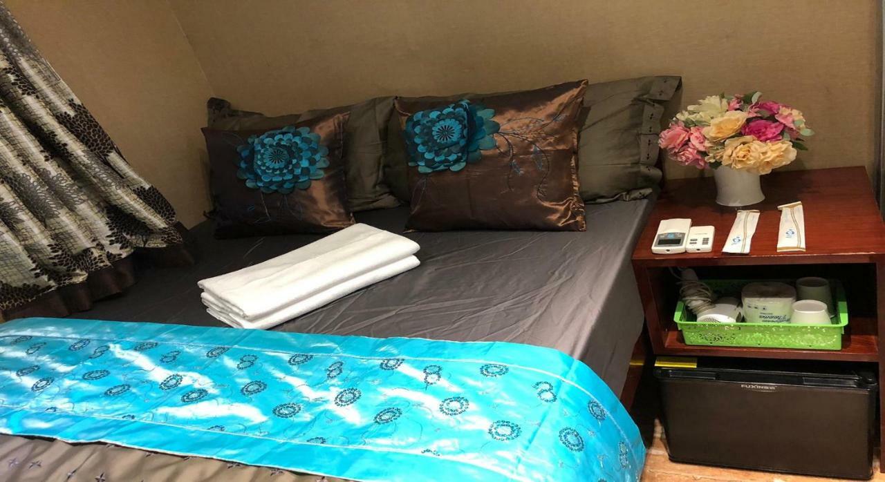 Rich Hostel Хонконг Екстериор снимка
