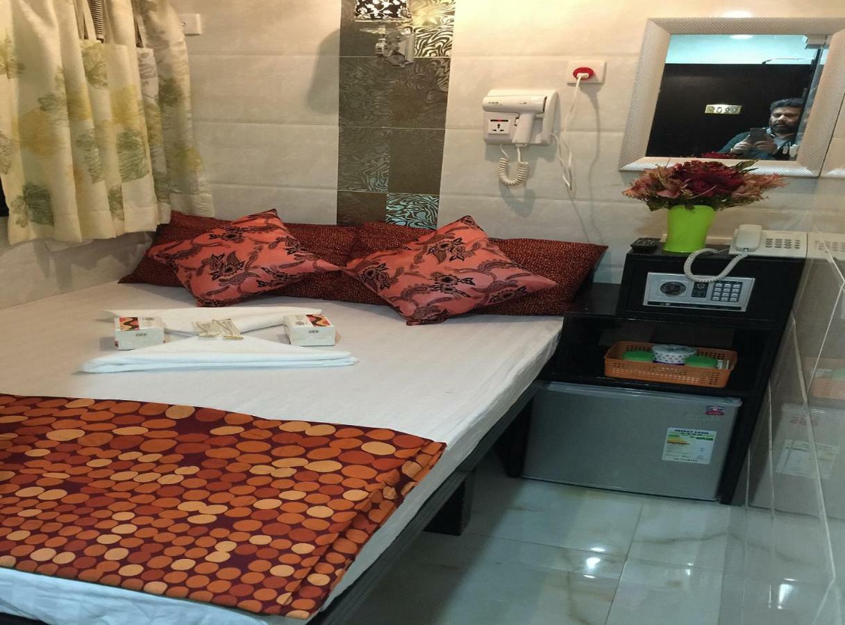 Rich Hostel Хонконг Екстериор снимка