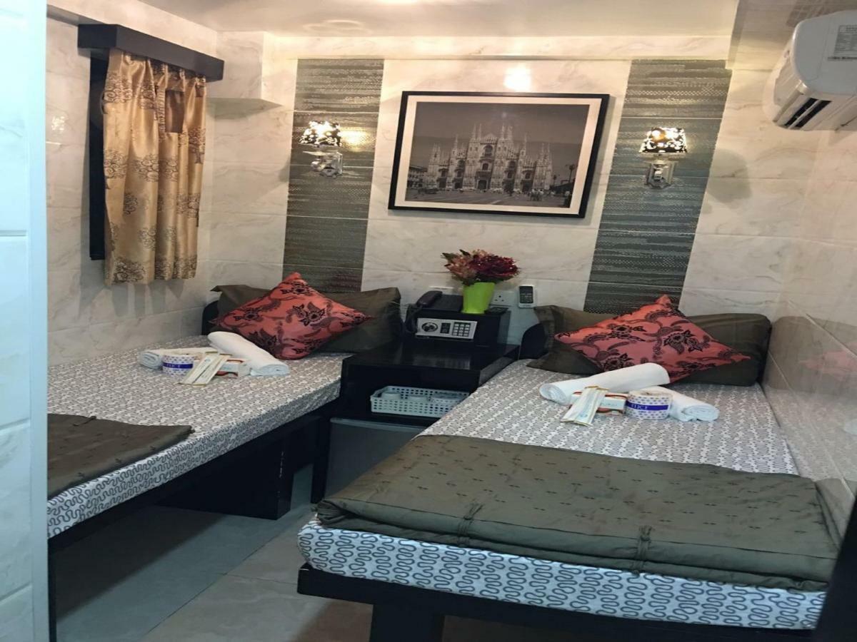 Rich Hostel Хонконг Екстериор снимка